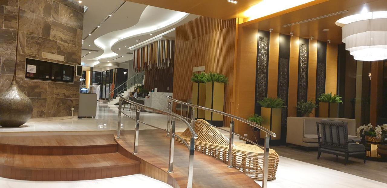 The Astra Chiang Mai Family Room Bagian luar foto