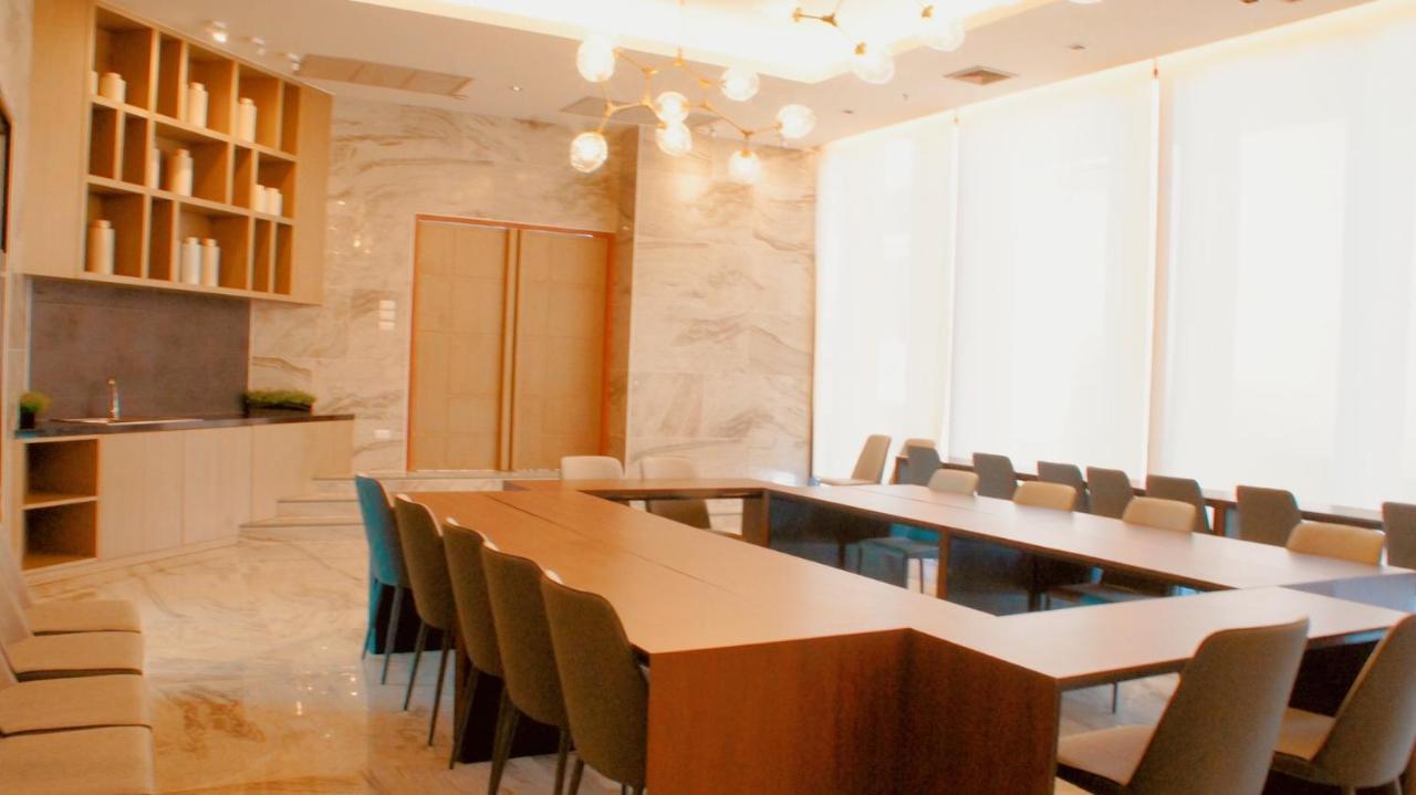 The Astra Chiang Mai Family Room Bagian luar foto